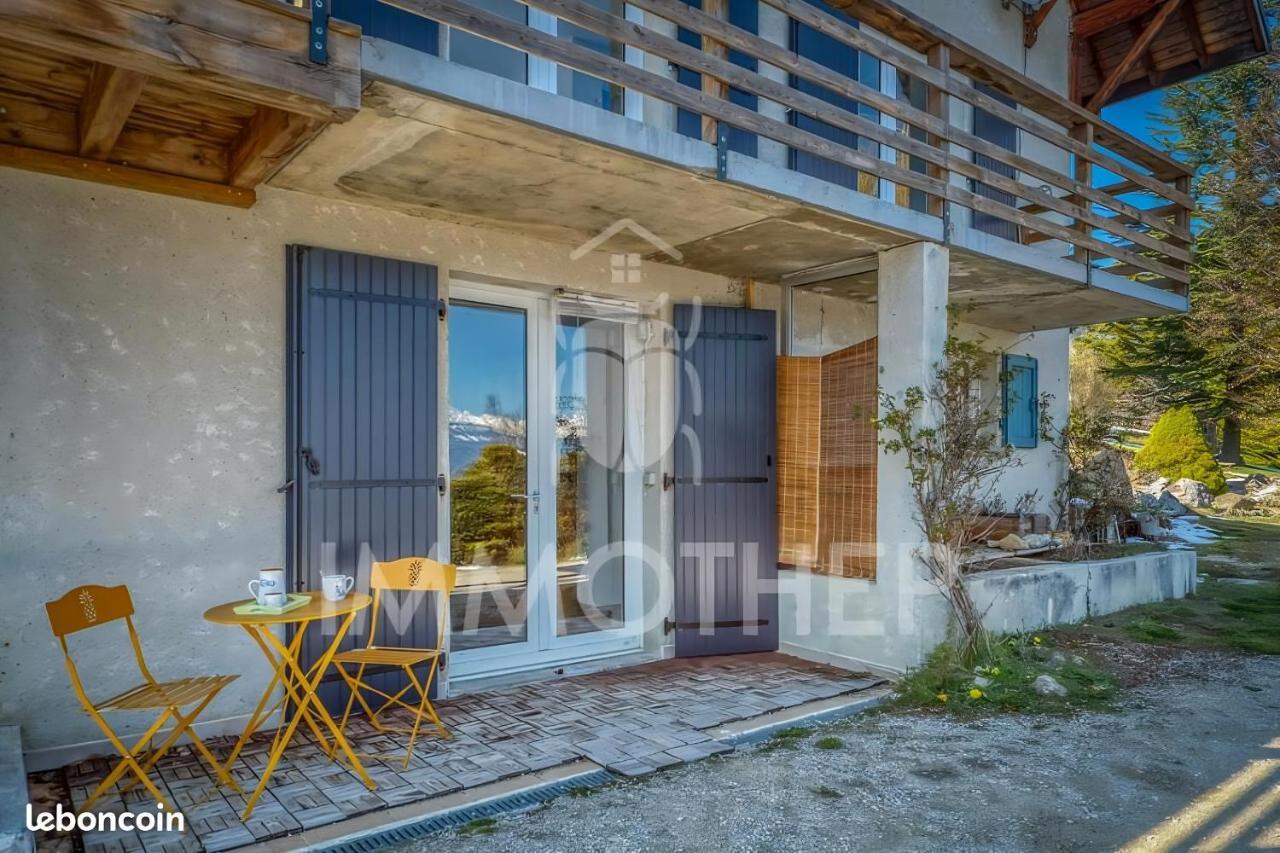 Appartement De Plain-Pied En Montagne Avec Vue Merveilleuse Sur Le Massif De Belledonne Saint Bernard du Touvet Bagian luar foto