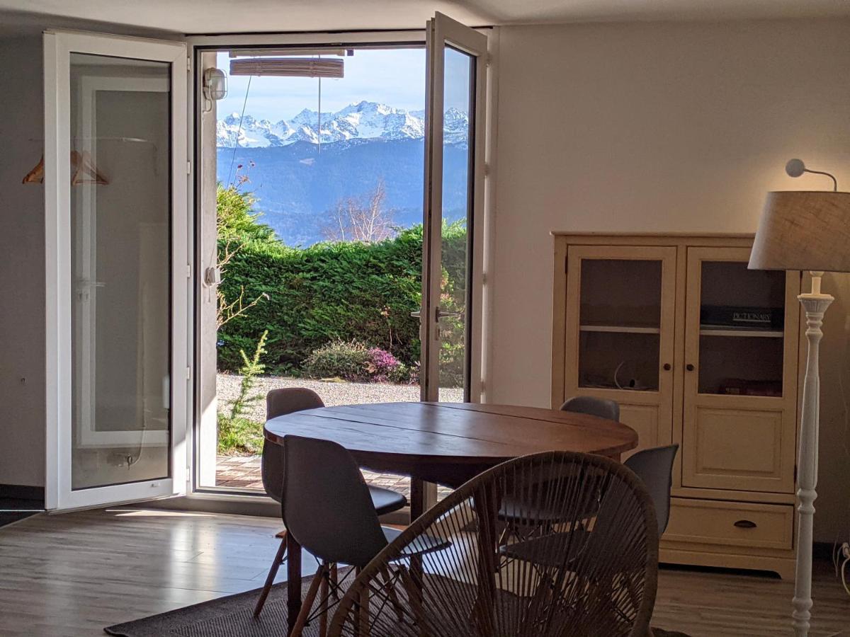 Appartement De Plain-Pied En Montagne Avec Vue Merveilleuse Sur Le Massif De Belledonne Saint Bernard du Touvet Bagian luar foto